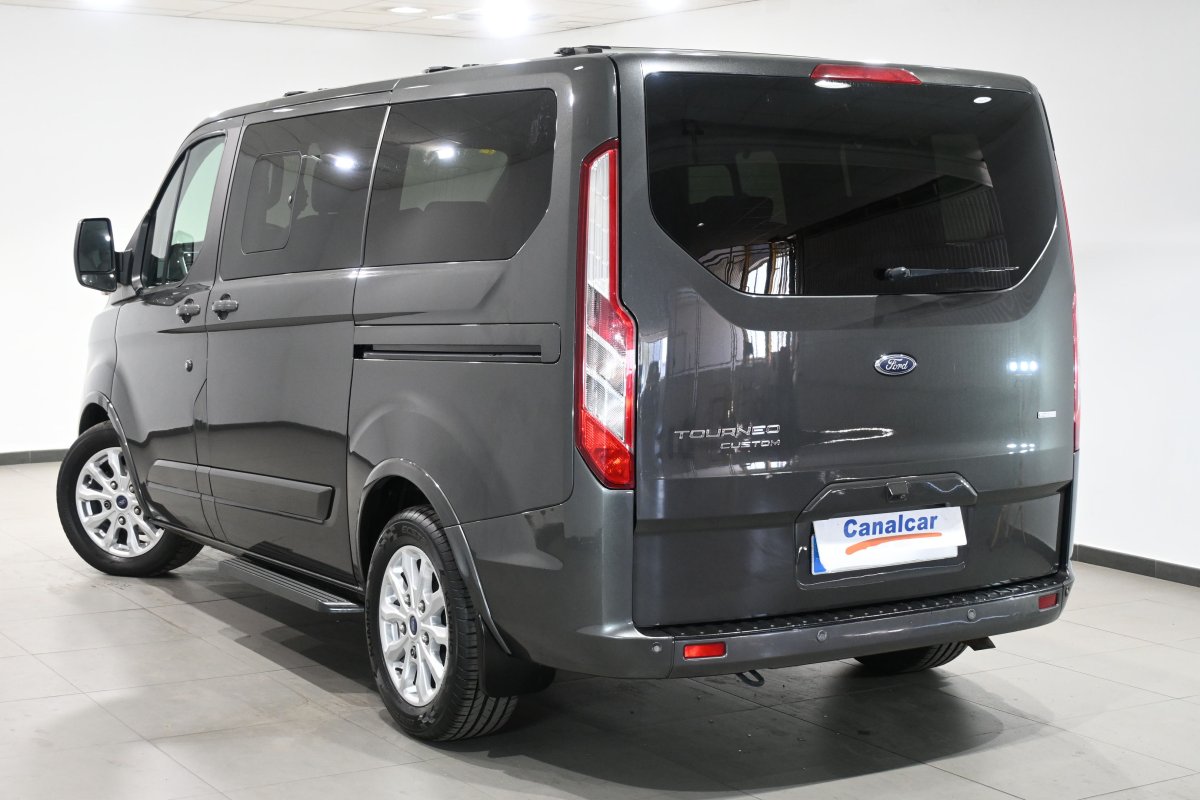 Foto Ford Tourneo 6
