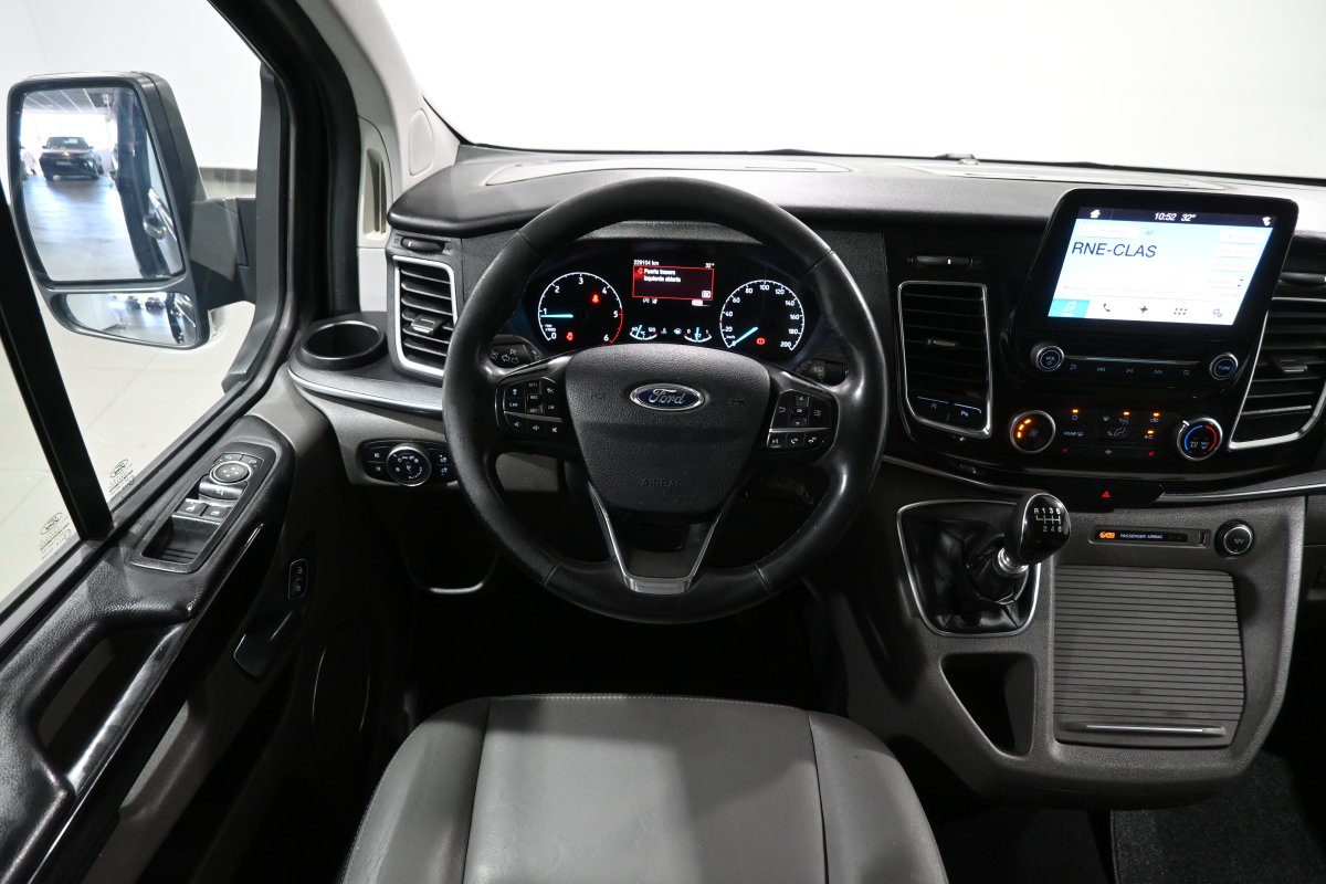 Foto Ford Tourneo 19