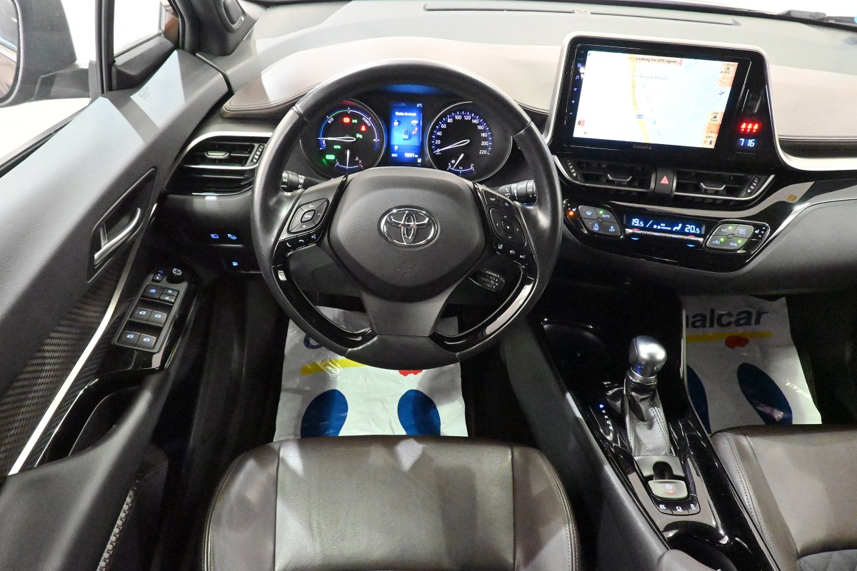 Foto Toyota C-HR 26