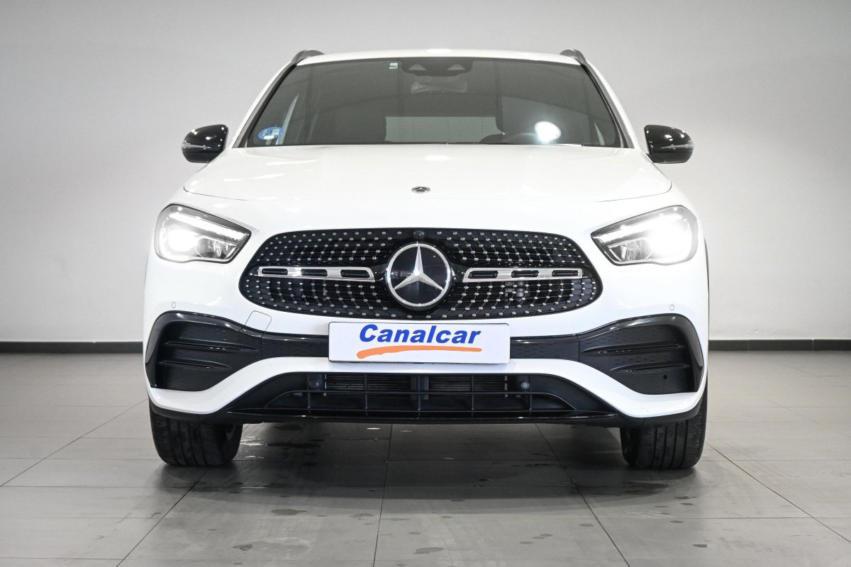 Foto Mercedes-Benz Clase GLA 2