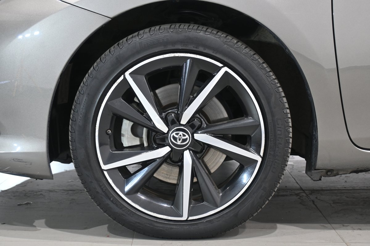 Foto Toyota Auris 28