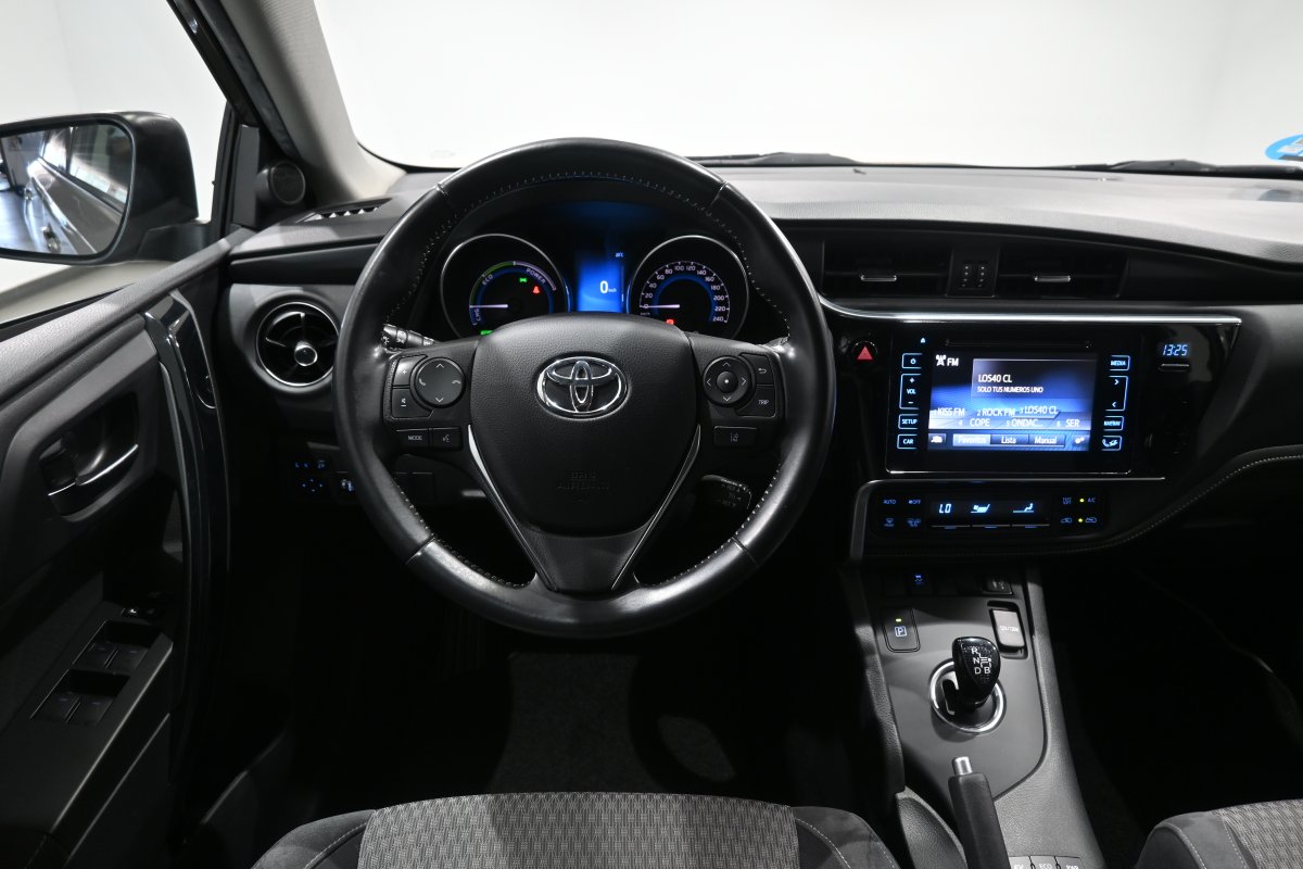 Foto Toyota Auris 17
