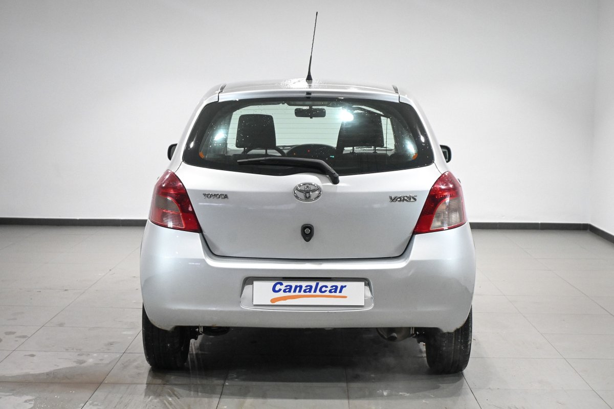 Foto Toyota Yaris 5