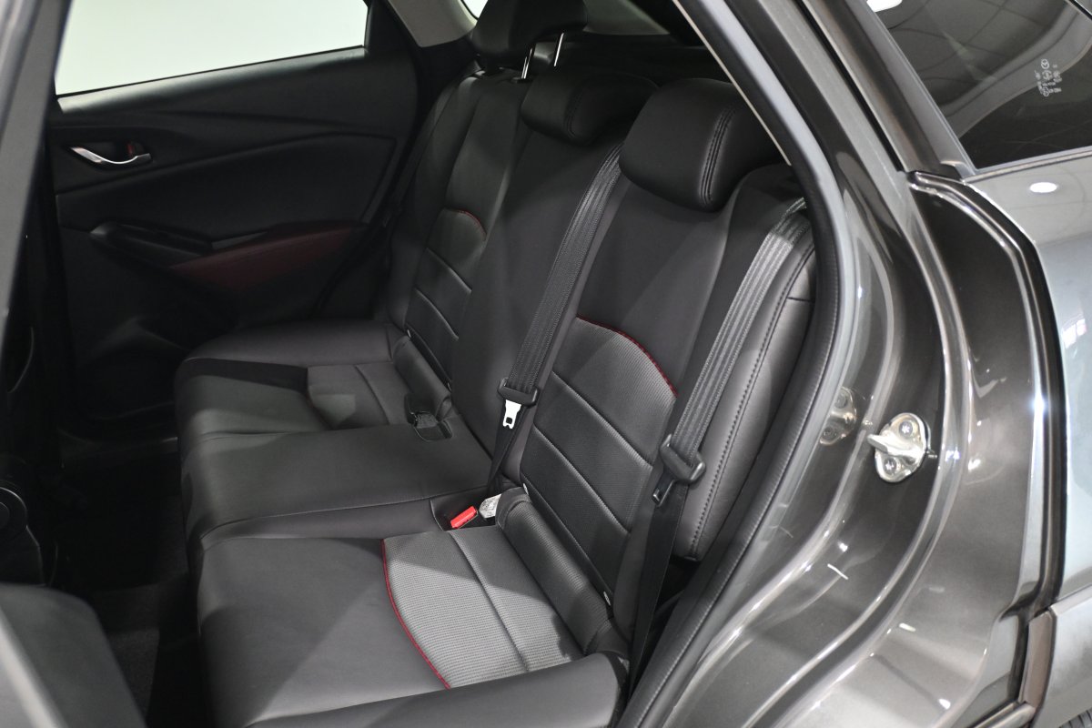 Foto Mazda CX-3 10