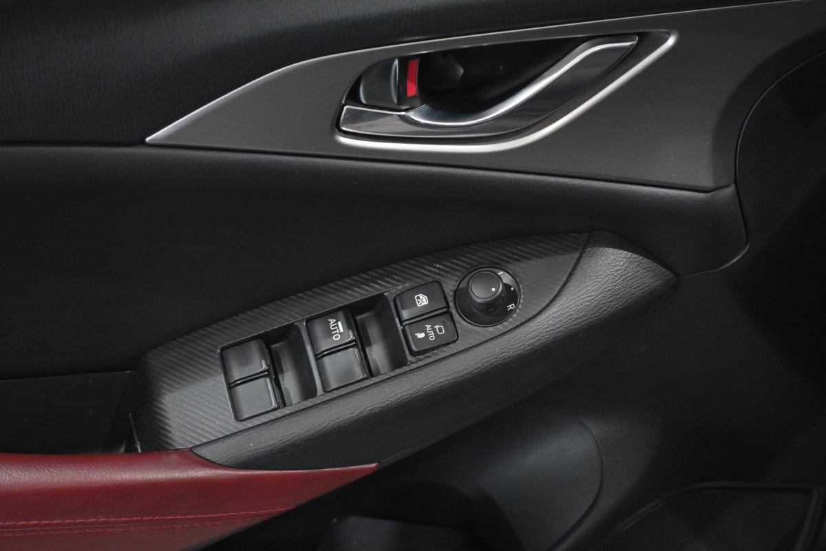 Foto Mazda CX-3 27