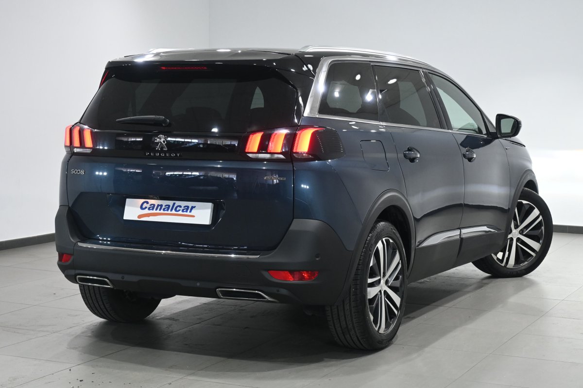 Foto Peugeot 5008 GT 4