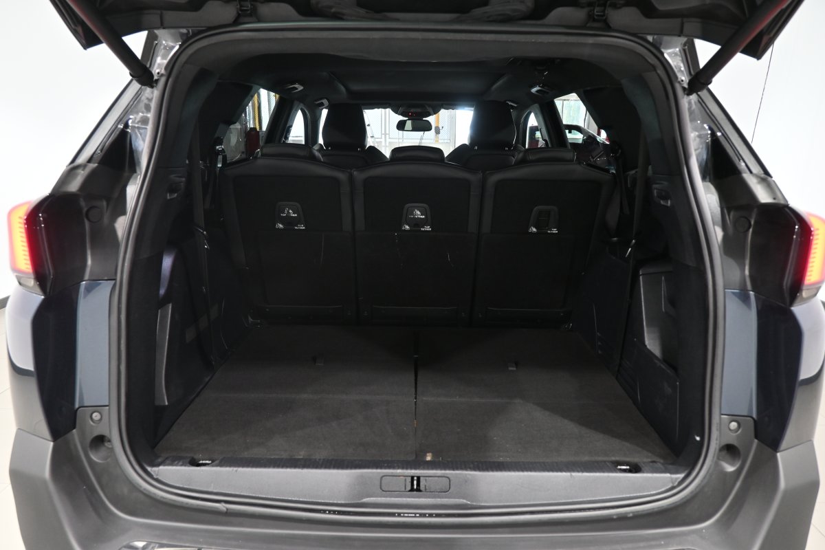 Foto Peugeot 5008 GT 8