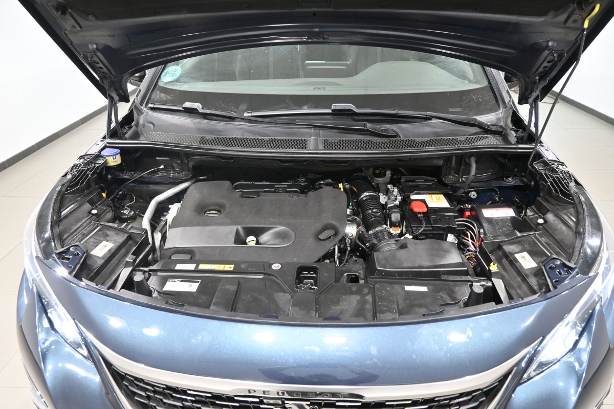 Foto Peugeot 5008 GT 7