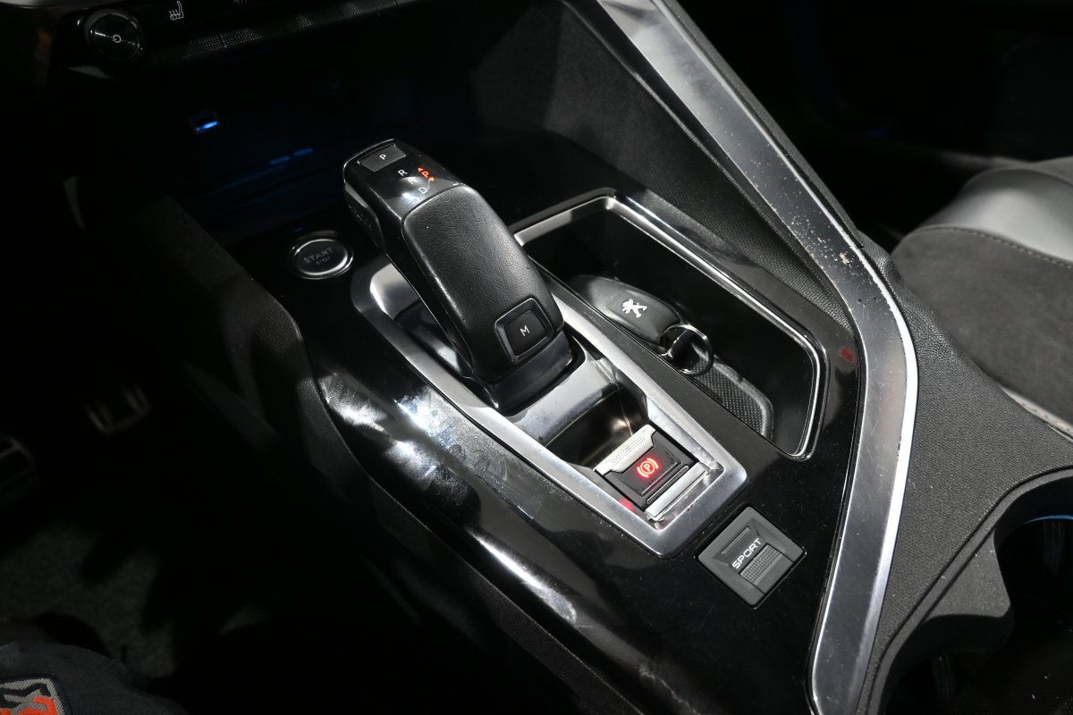 Foto Peugeot 5008 GT 23