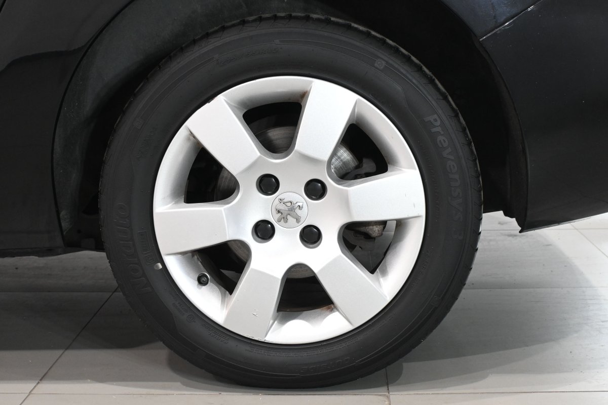 Foto Peugeot 5008 28