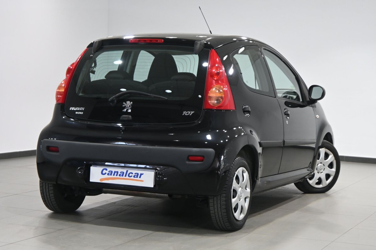Foto Peugeot 107 5