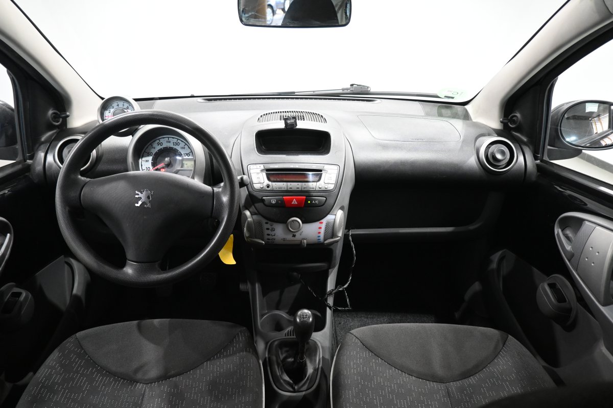Foto Peugeot 107 17