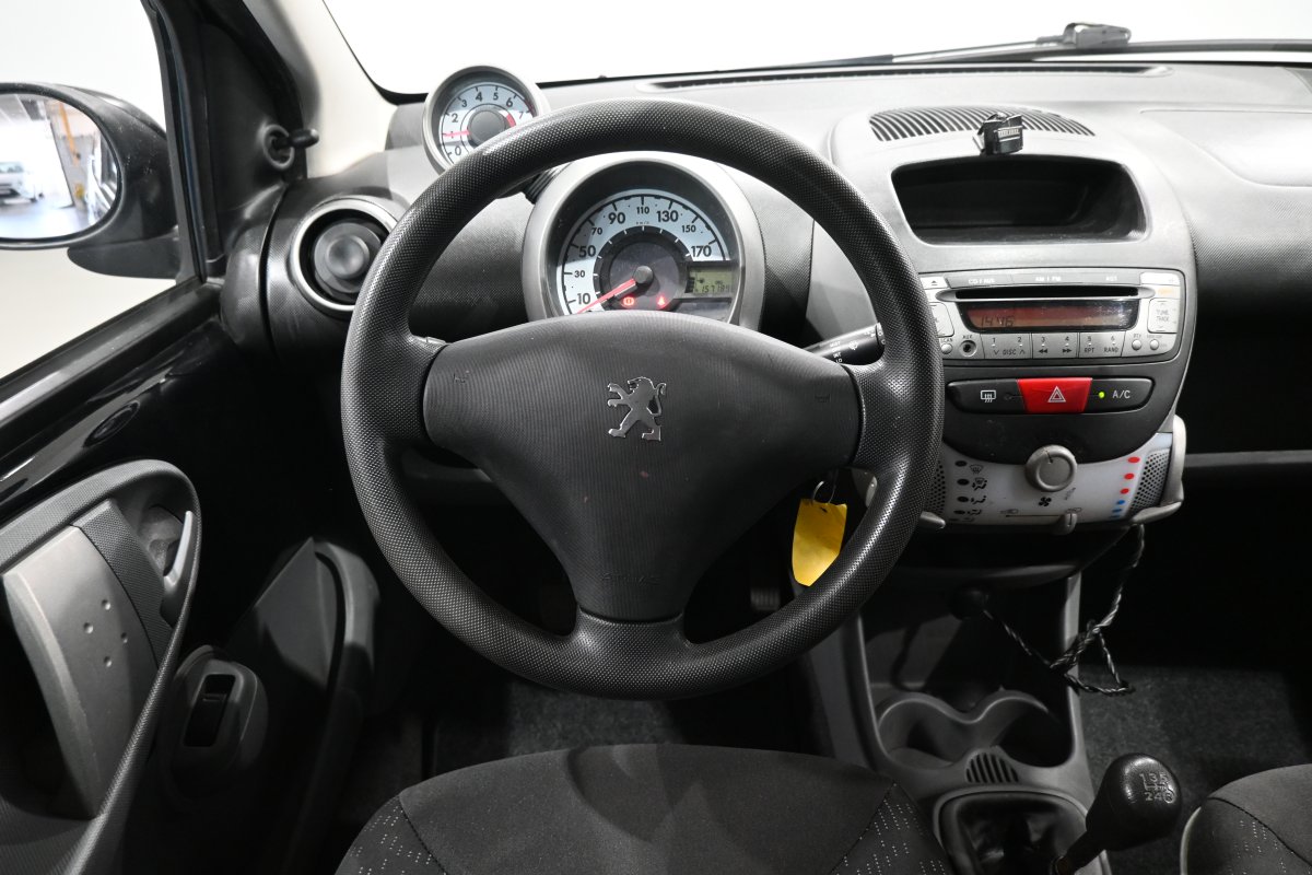 Foto Peugeot 107 18