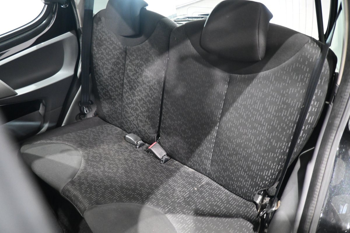 Foto Peugeot 107 11