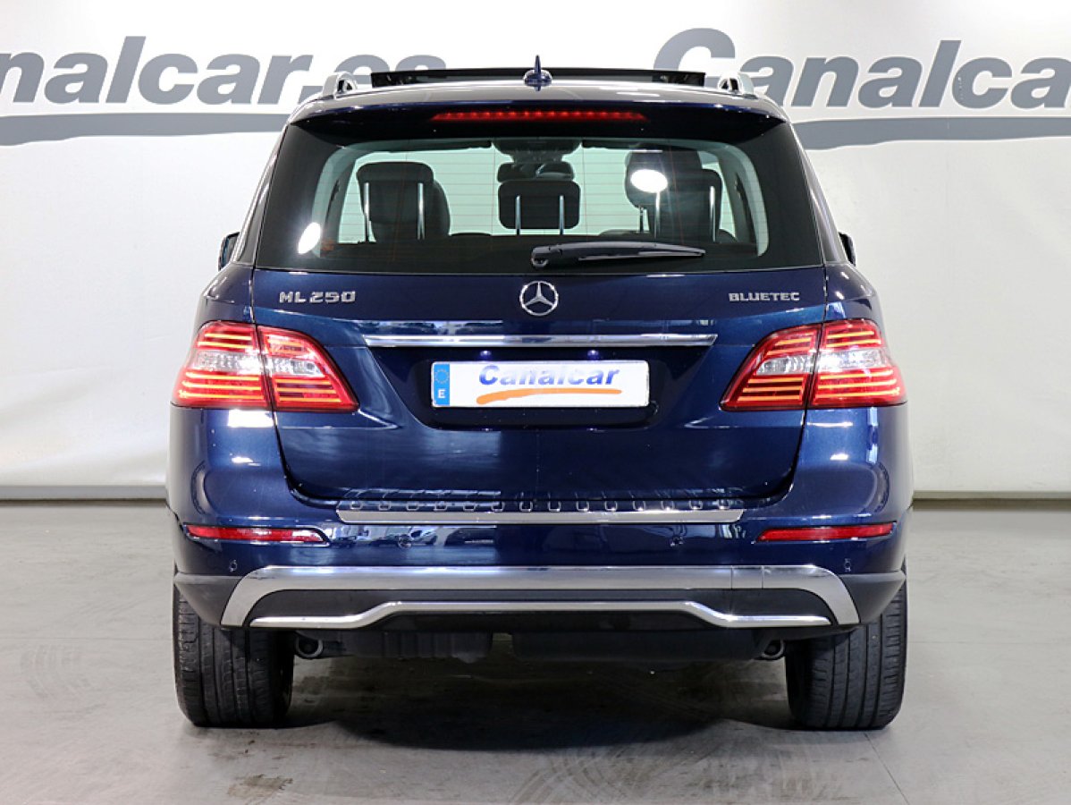 Foto Mercedes-Benz ML 250 5