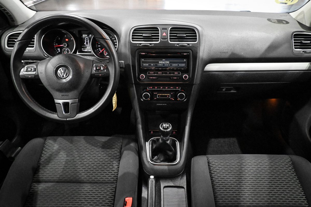 Foto Volkswagen Golf 17