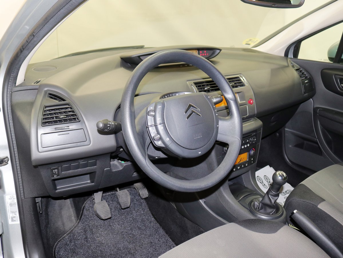 Foto Citroen C4 13