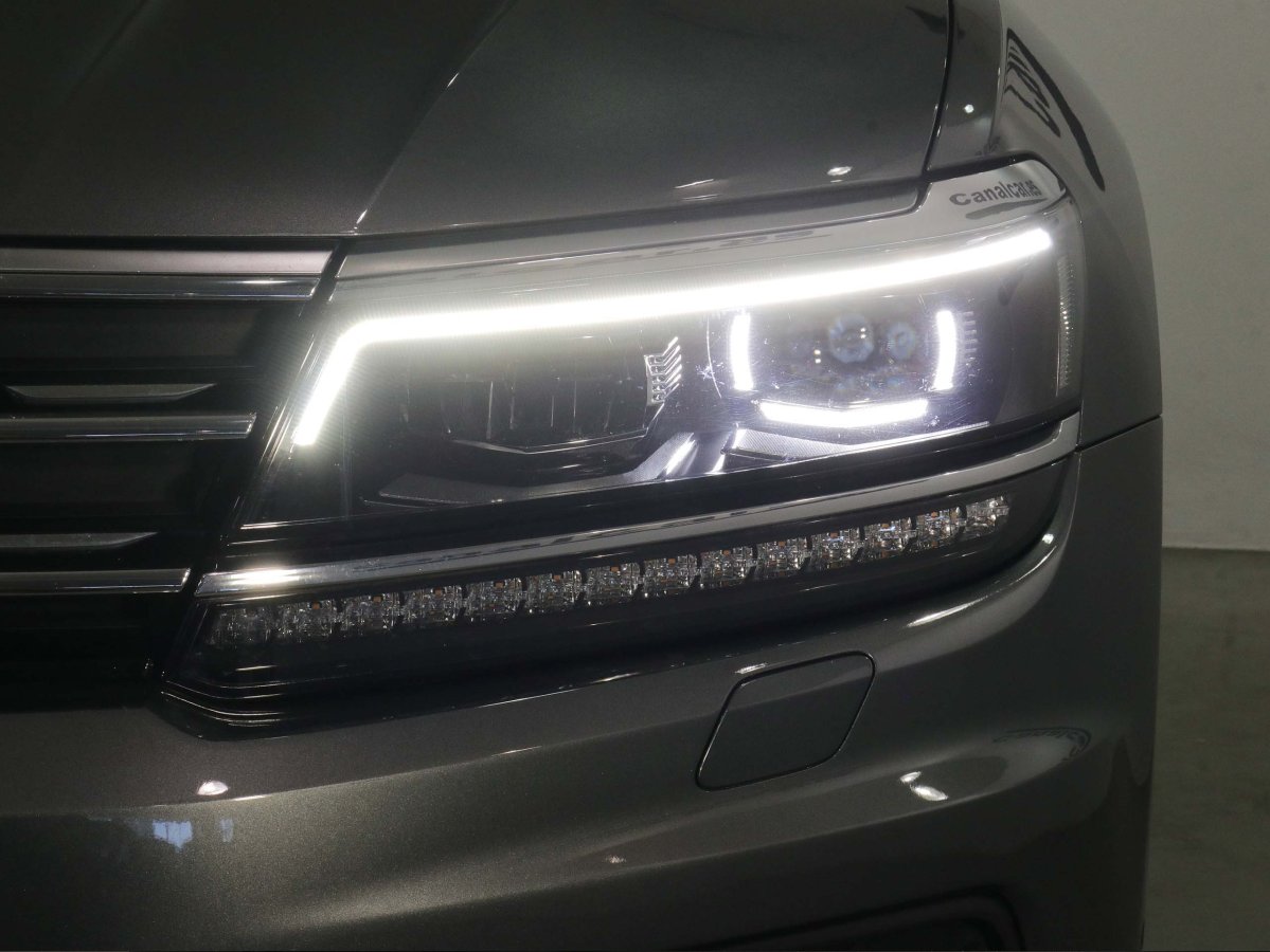 Foto Volkswagen Tiguan 12