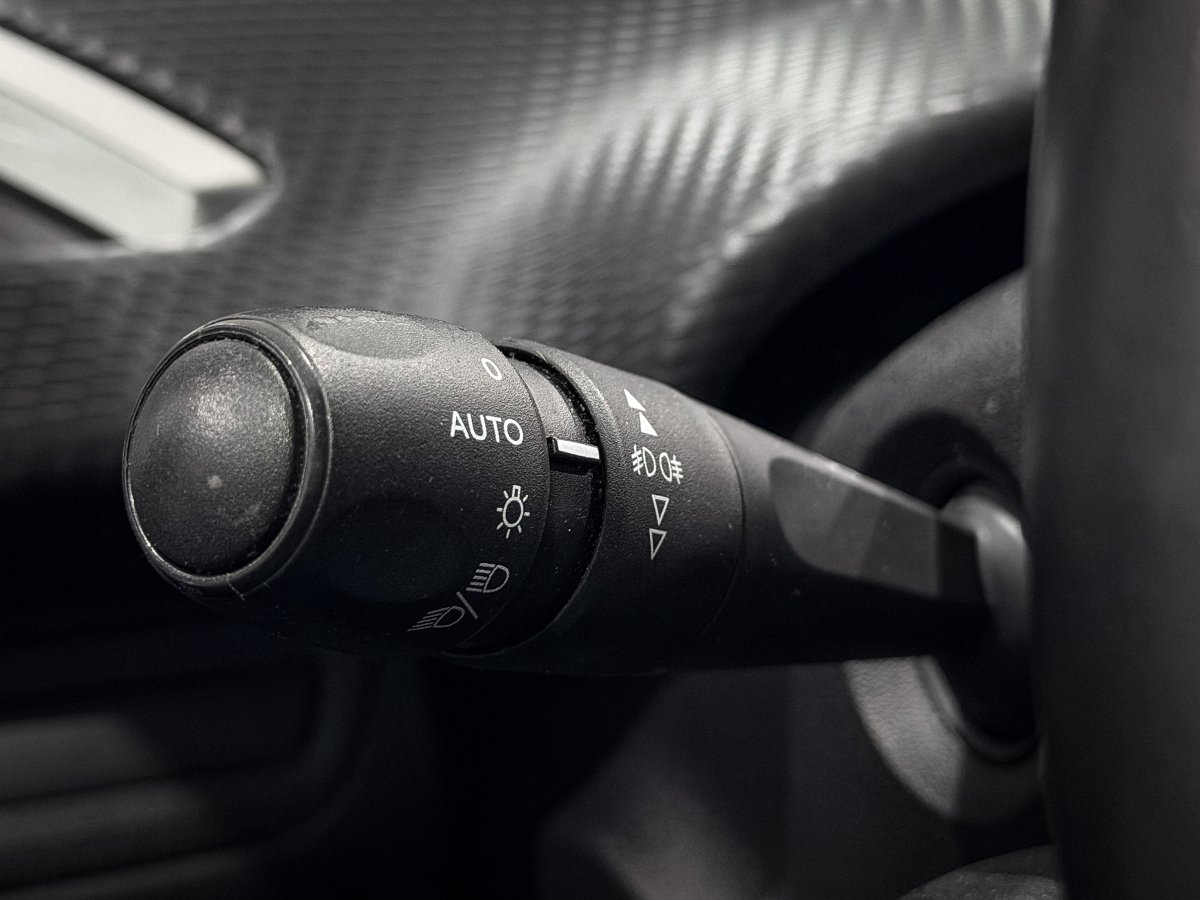 Foto Peugeot 2008 18