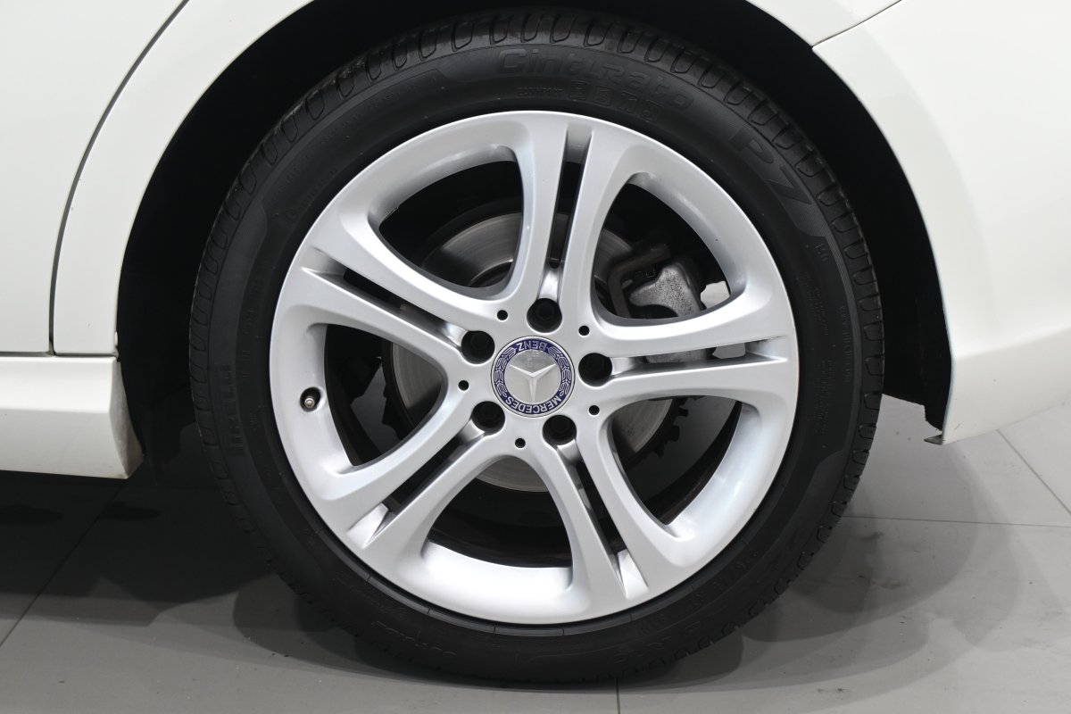 Foto Mercedes-Benz A 28