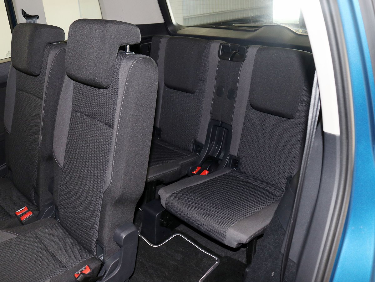 Foto Volkswagen Touran 17