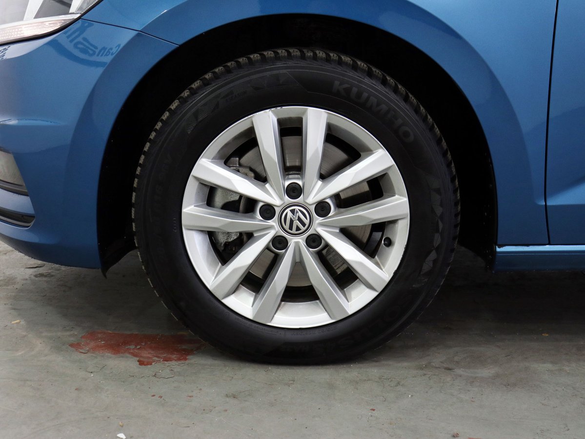 Foto Volkswagen Touran 31