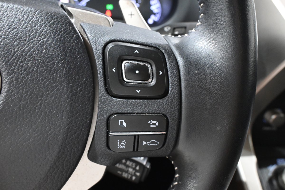 Foto Lexus NX 28