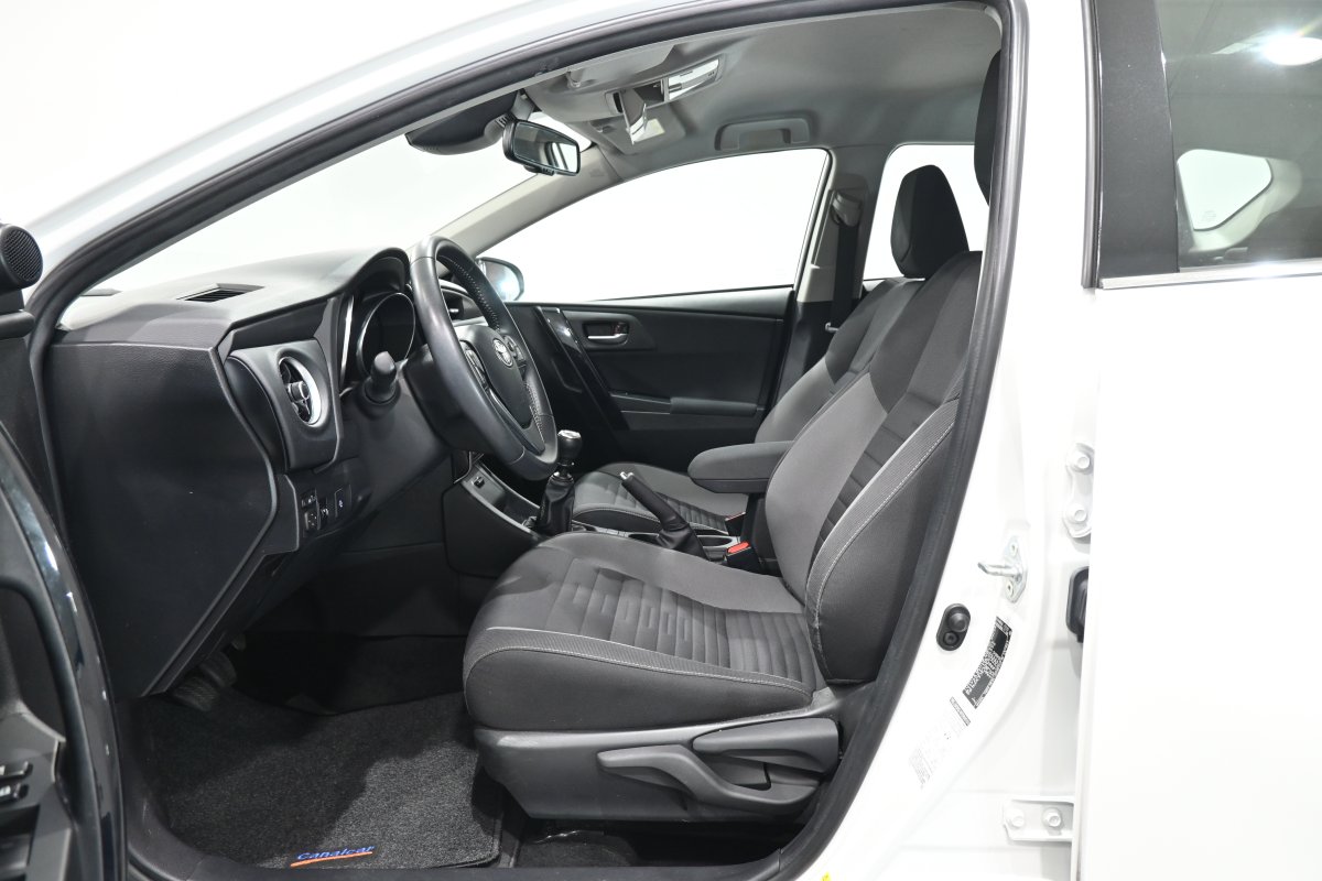 Foto Toyota Auris 10