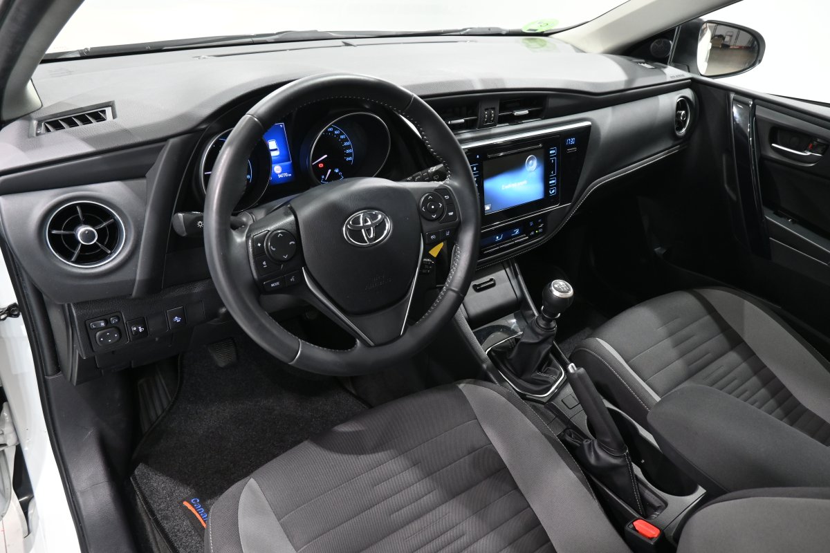 Foto Toyota Auris 9