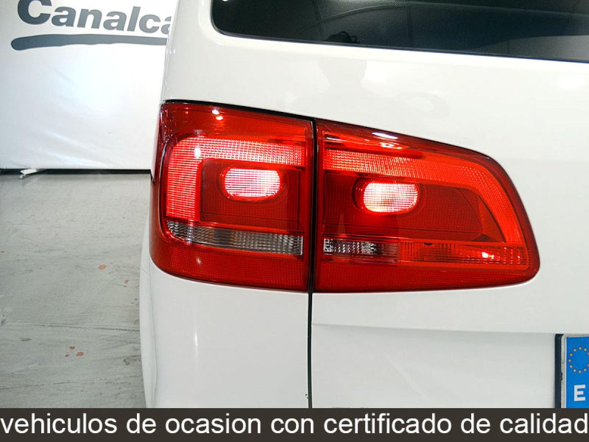 Foto Volkswagen Touran 15