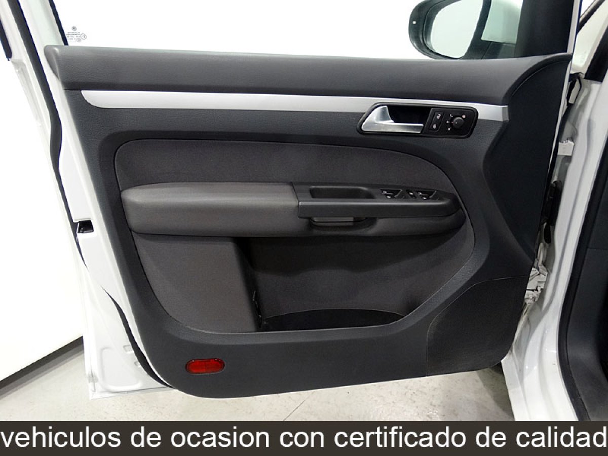 Foto Volkswagen Touran 29