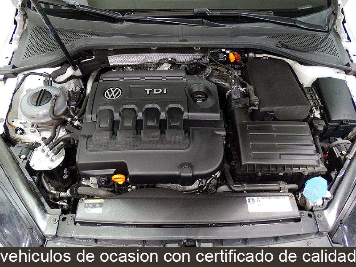 Foto Volkswagen Golf 14