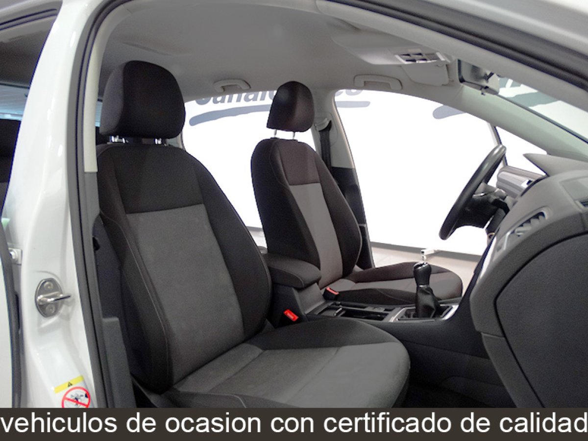 Foto Volkswagen Golf 18