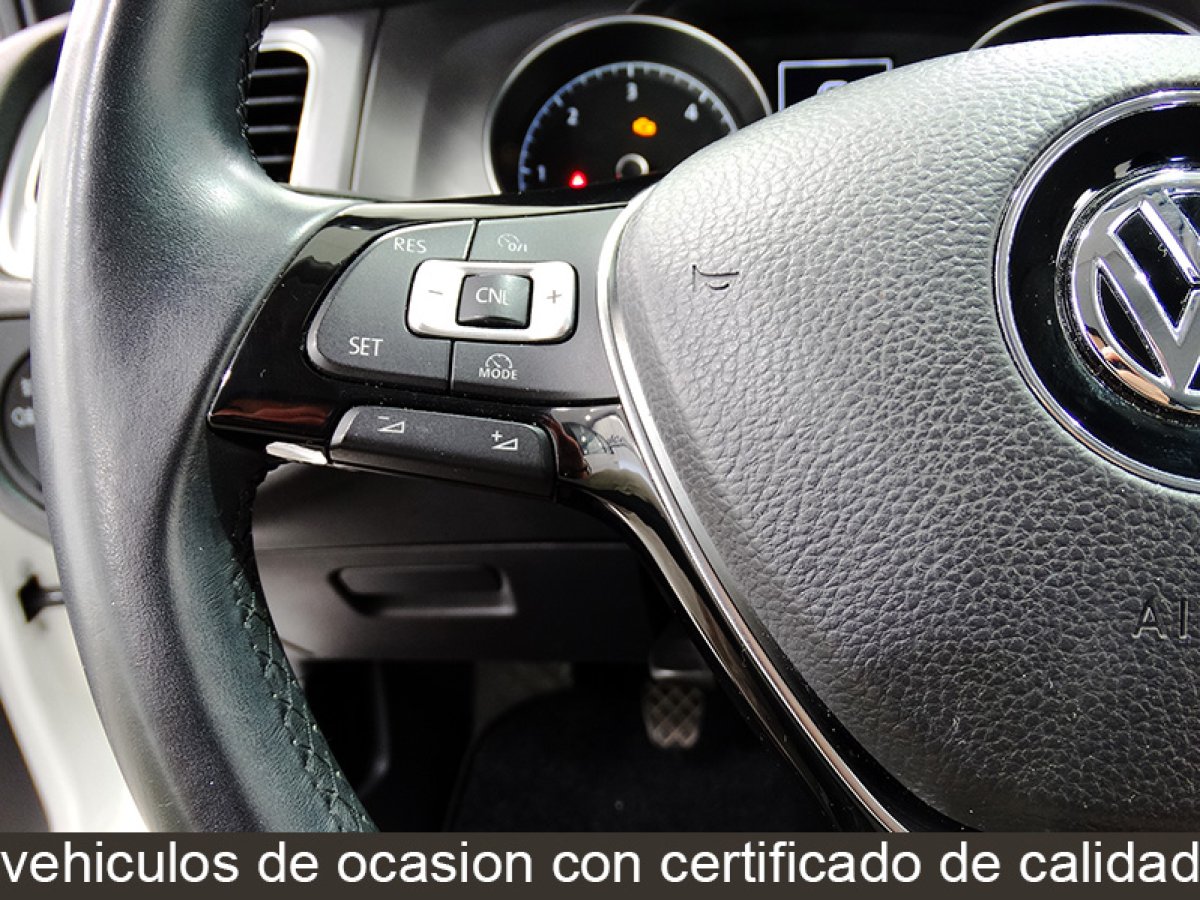 Foto Volkswagen Golf 22