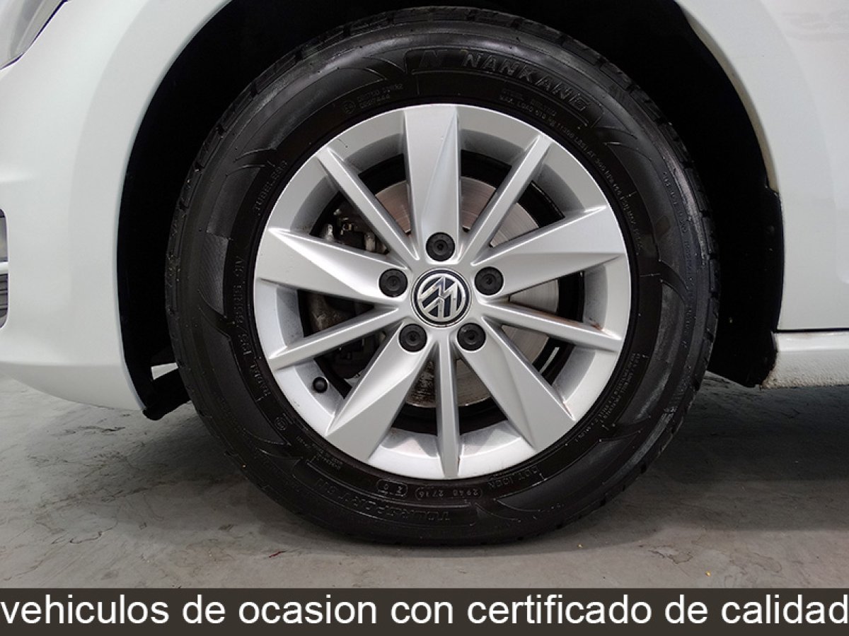 Foto Volkswagen Golf 26