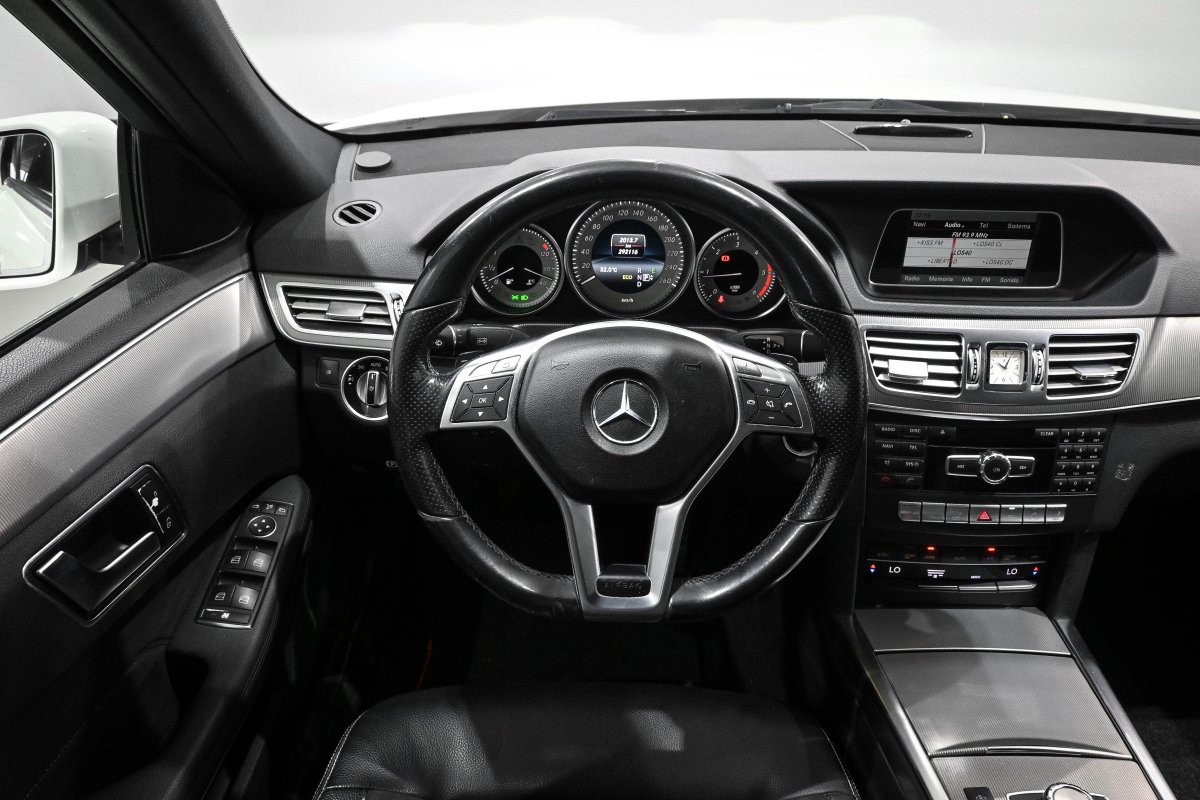 Foto Mercedes-Benz Clase E 18