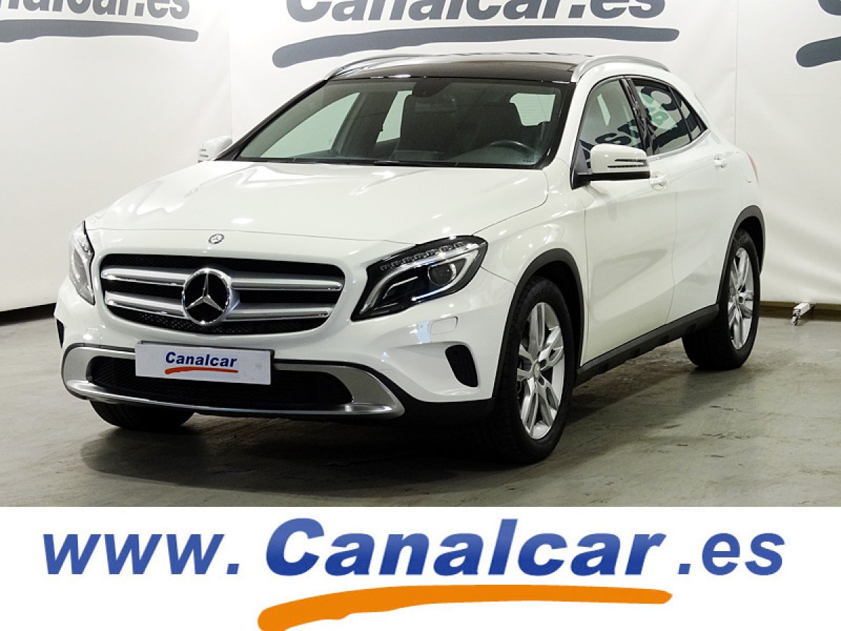 Foto Mercedes-Benz GLA 200 1