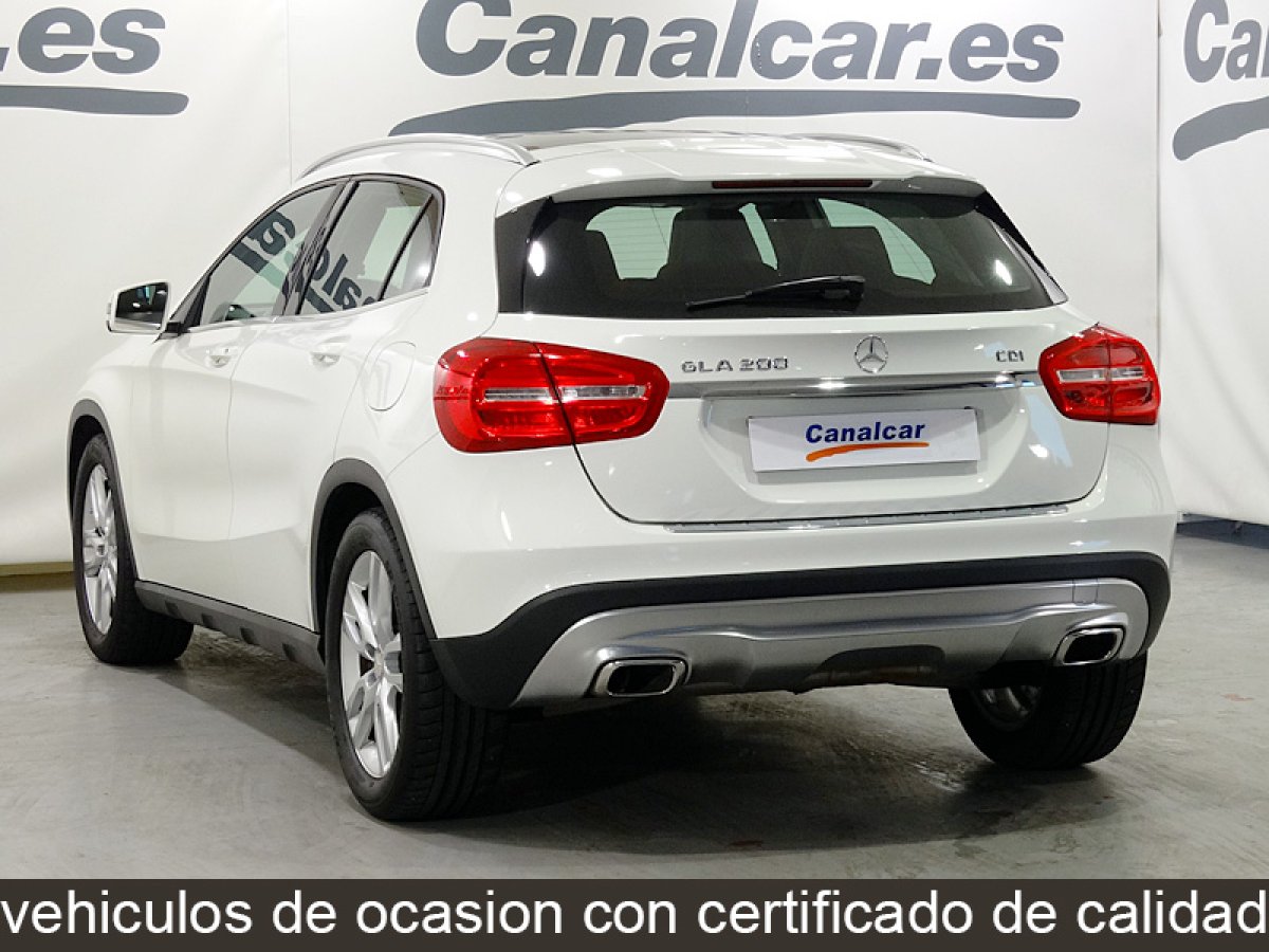 Foto Mercedes-Benz GLA 200 7