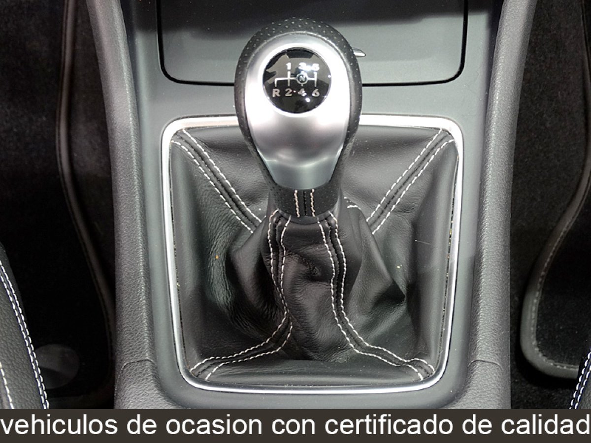 Foto Mercedes-Benz GLA 200 29