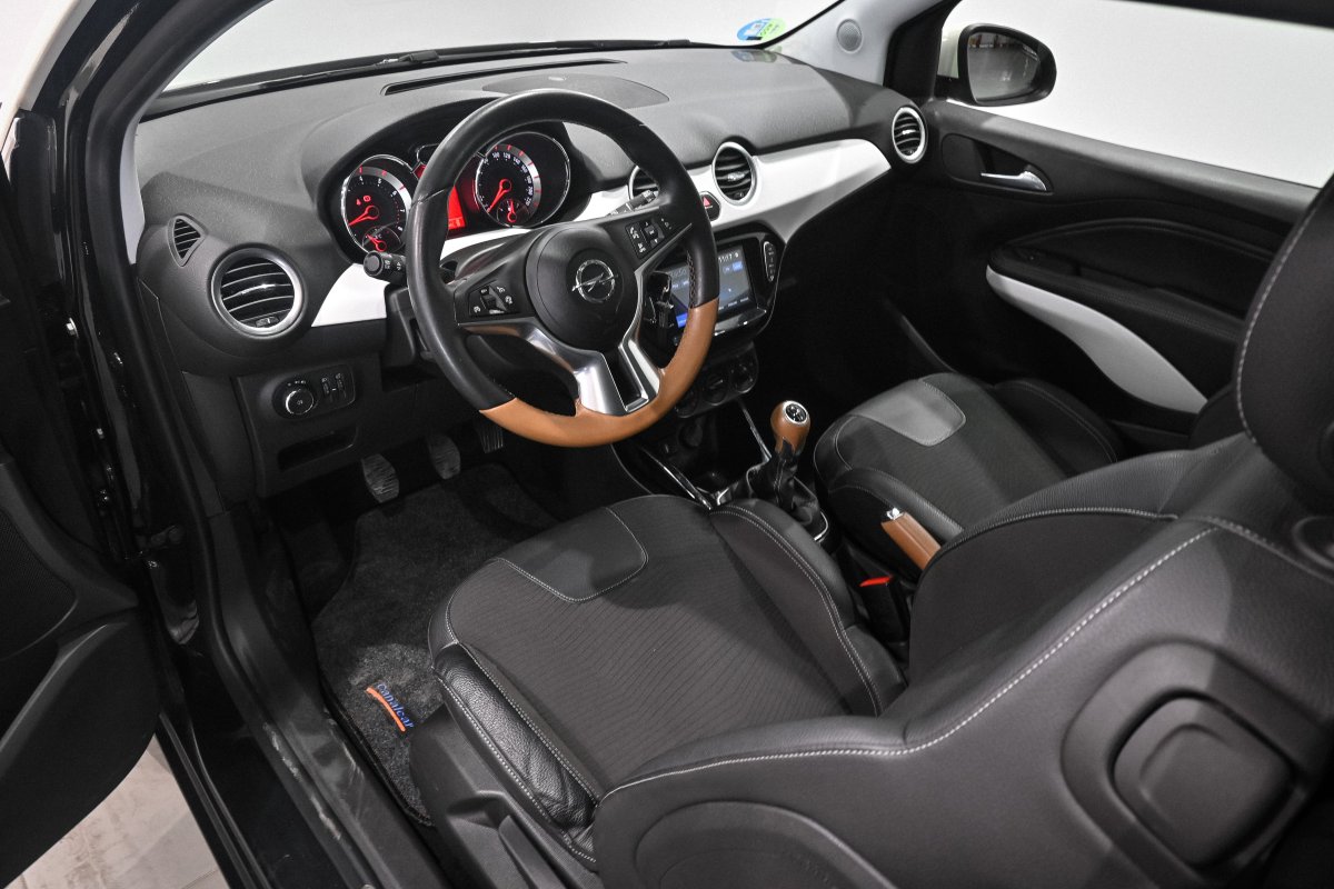 Foto Opel Adam 8