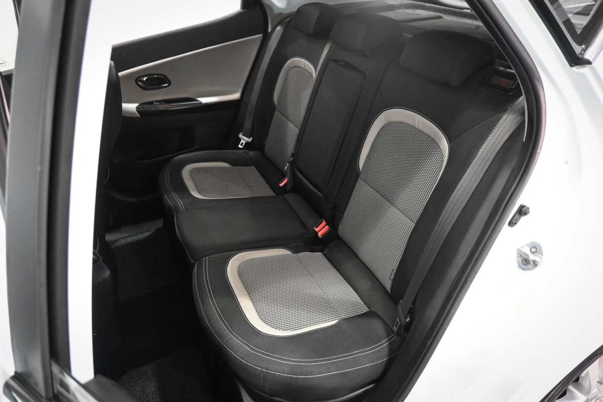 Foto Kia Ceed 10