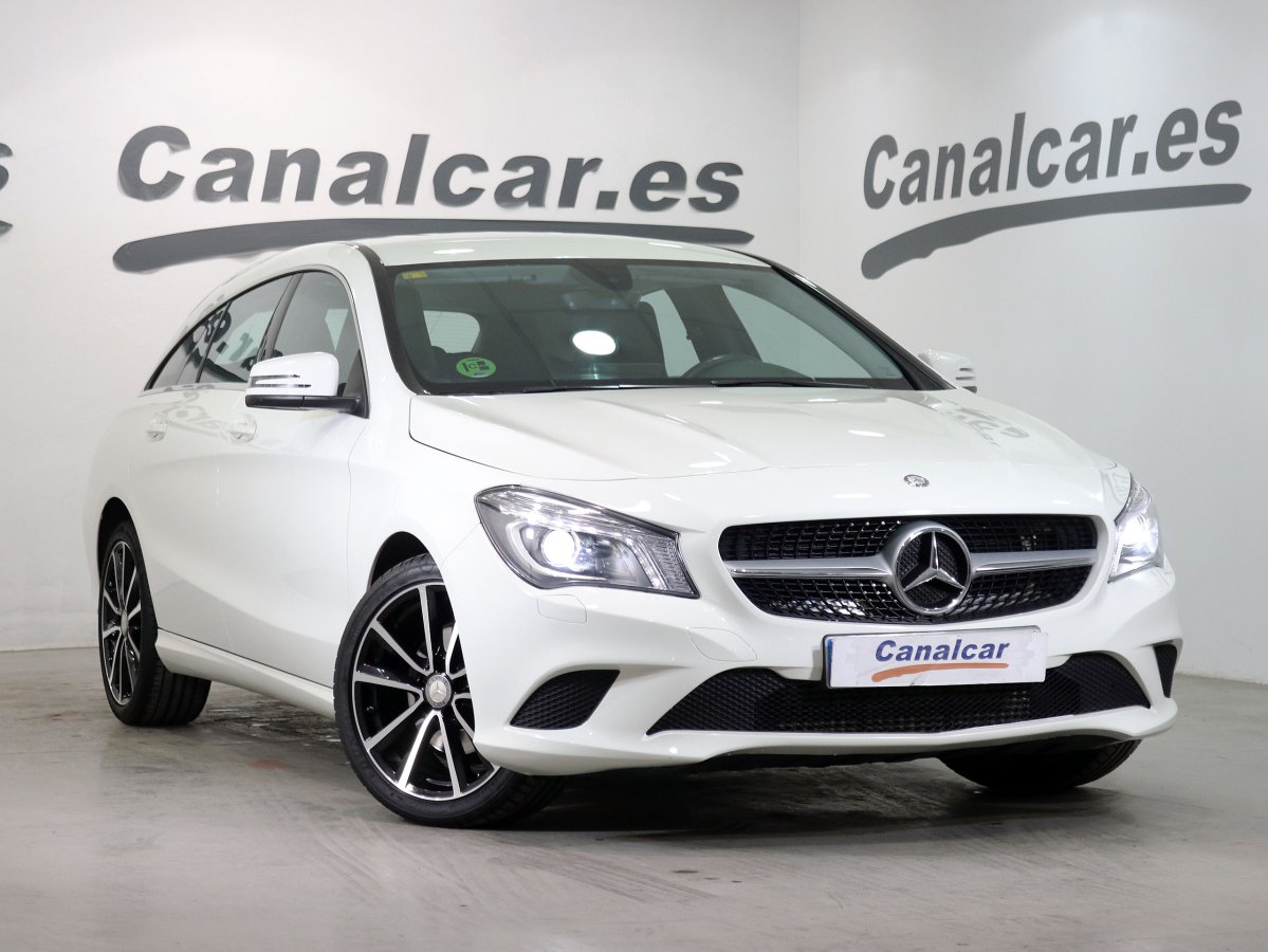 Foto Mercedes-Benz CLA 200 3