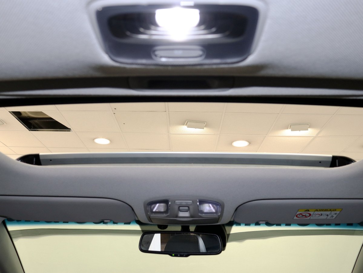 Foto Hyundai Ioniq 18