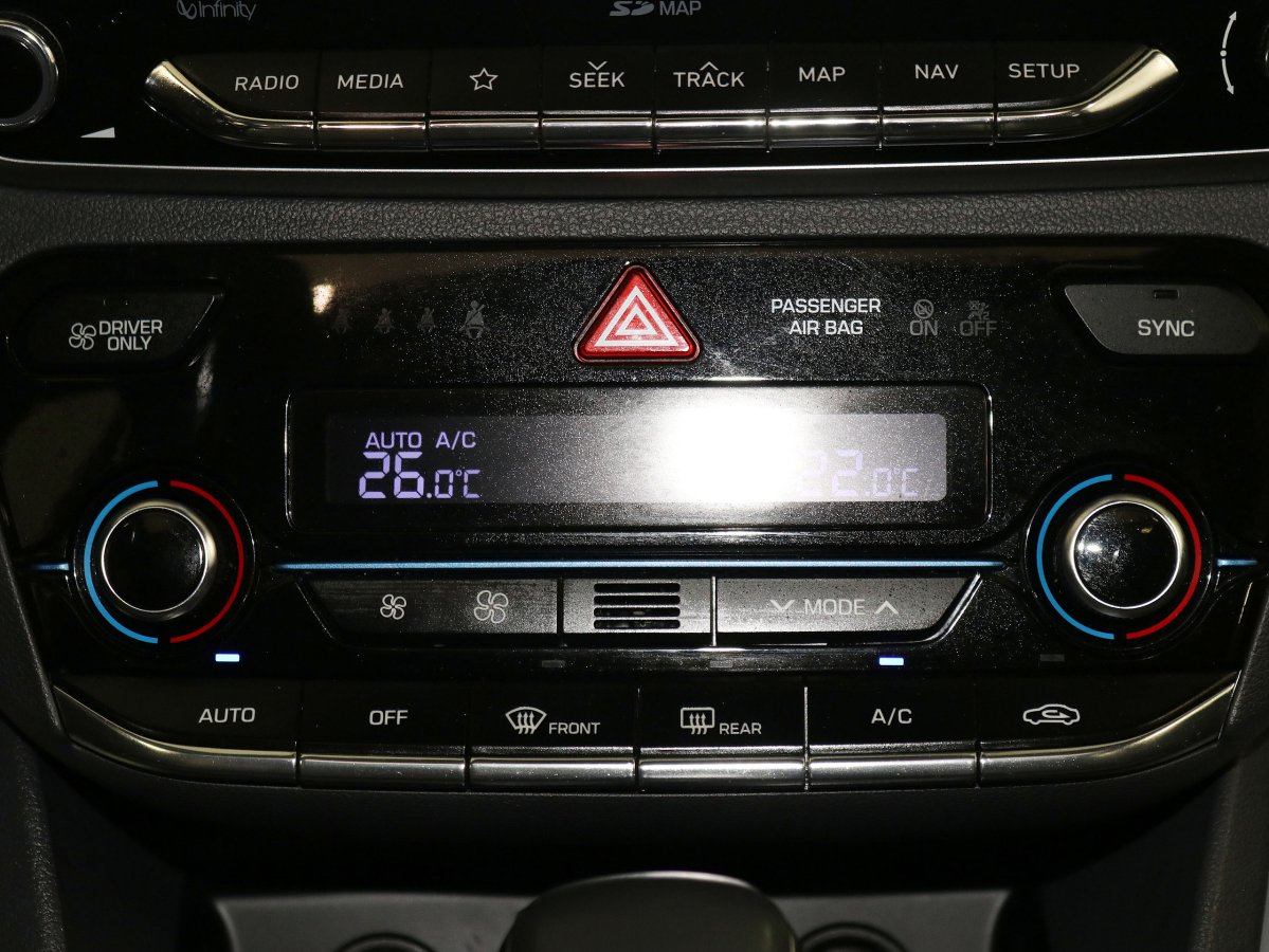 Foto Hyundai Ioniq 30