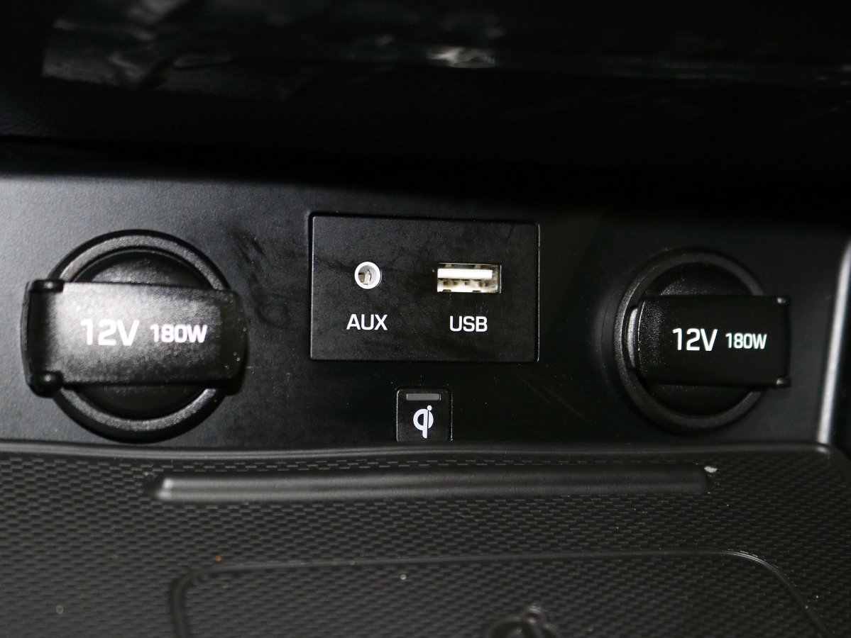 Foto Hyundai Ioniq 31