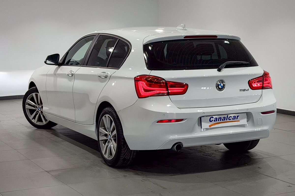 Foto Bmw 118dA 6