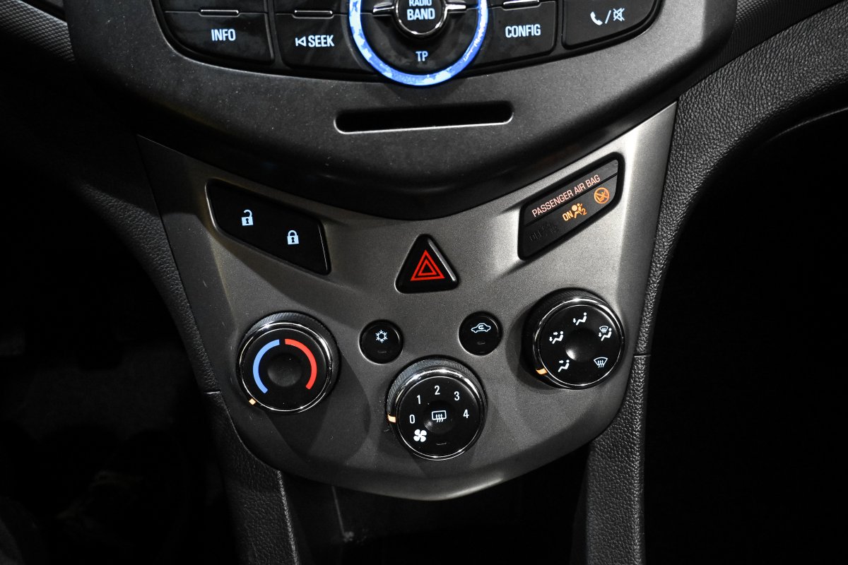 Foto Chevrolet Aveo 16 Foto Chevrolet Aveo 16