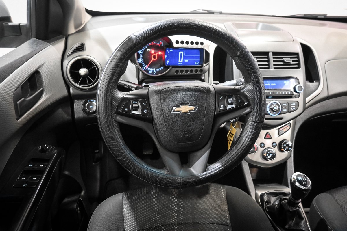 Foto Chevrolet Aveo 18 Foto Chevrolet Aveo 18