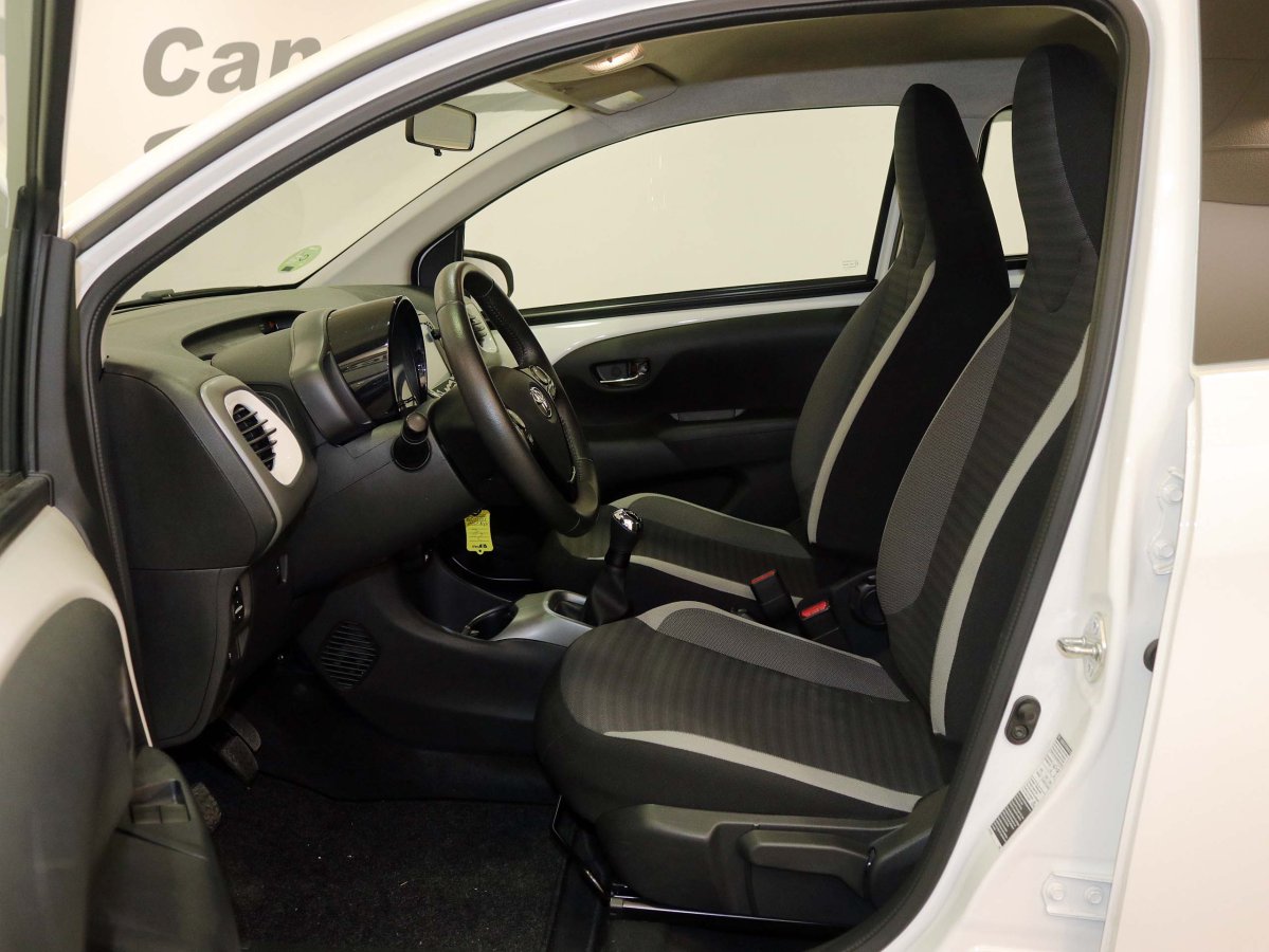 Foto Toyota Aygo 13