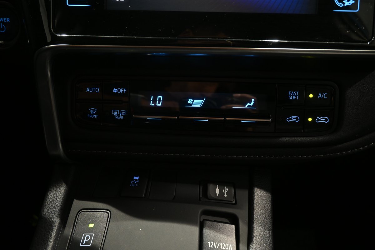 Foto Toyota Auris 17